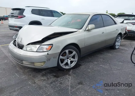 1997 Lexus Es 300 из США, поврежденный, VIN JT8BF22G3V0056470